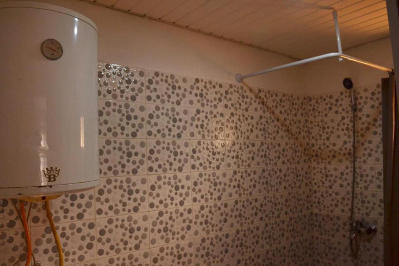 Fully Aircondition 3Bed Villa- A C- Wifi- Hotwater 프리타운 외부 사진